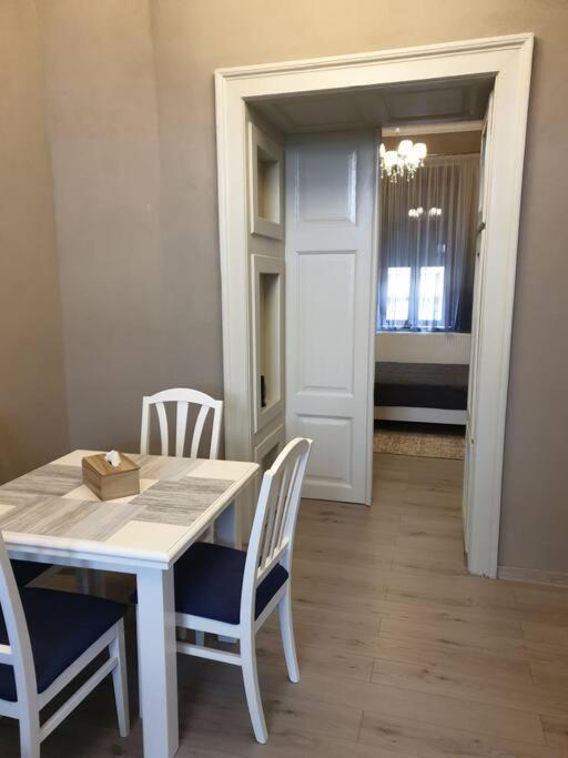 Ultracentral. Apartment *